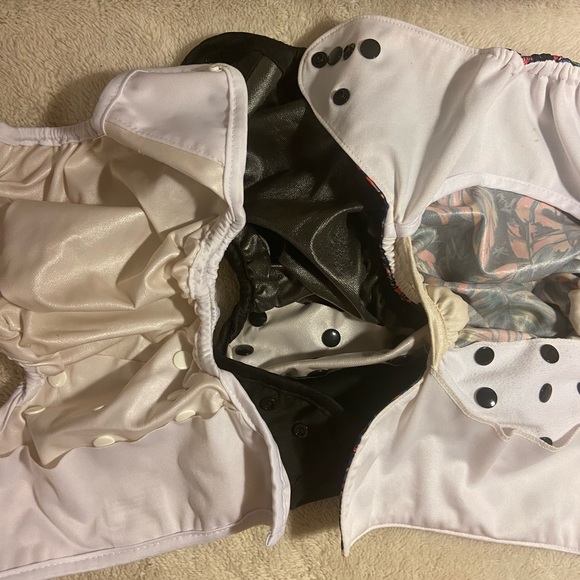 Cloth Diapers Cover Happy Beehinds Double Gussets excelente used condition - Picture 2 of 6